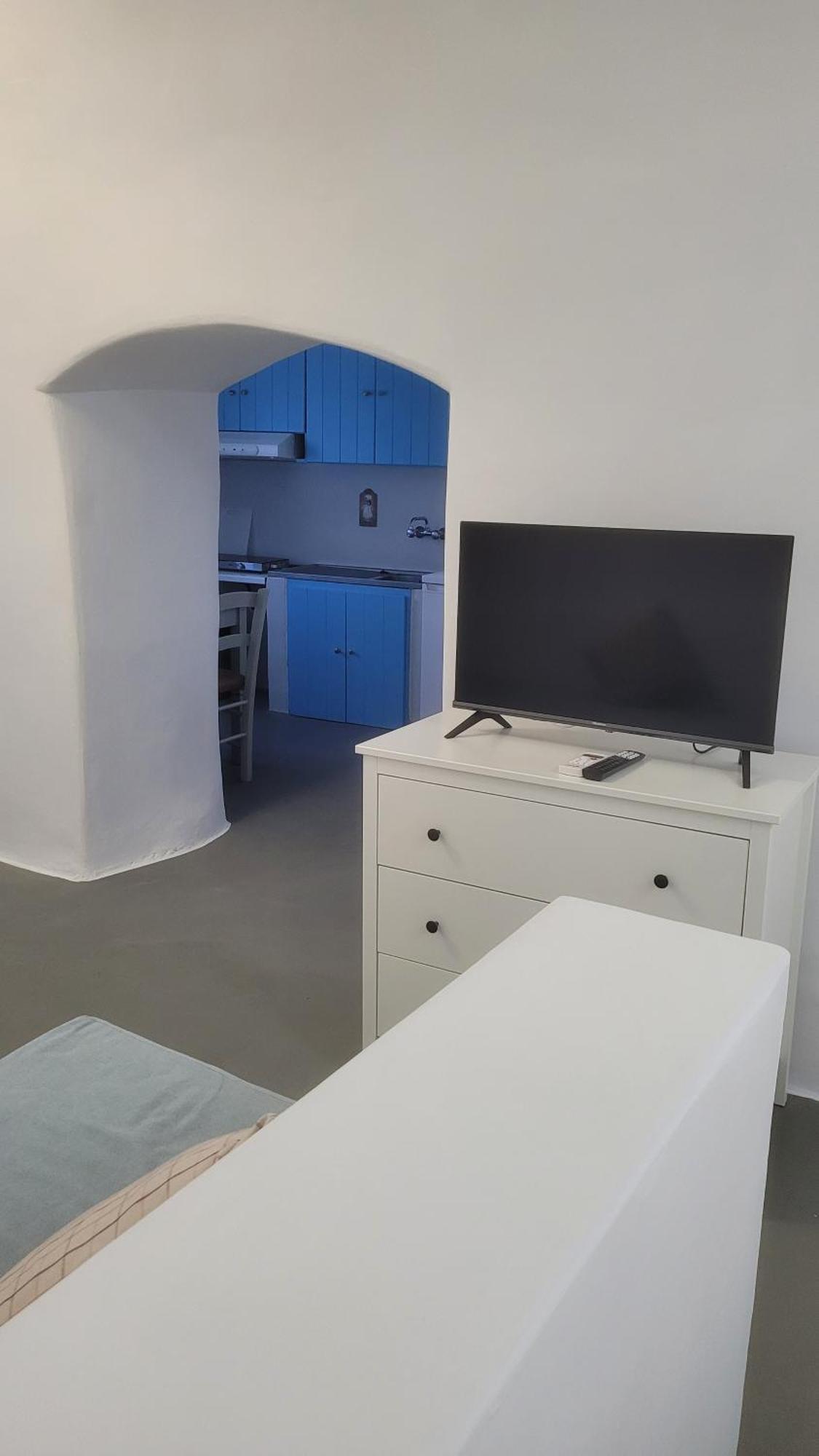 Appartement Kamaraki Grande Aroniadika à Kýthira Extérieur photo